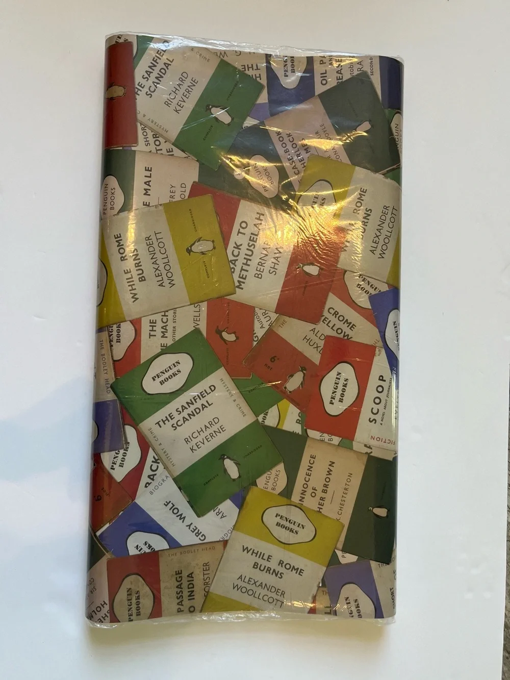 WILD & WOLF LTD VINTAGE PENGUIN BOOKS GIFT WRAP SHEETS - 25 SHEETS - NEW - RARE!